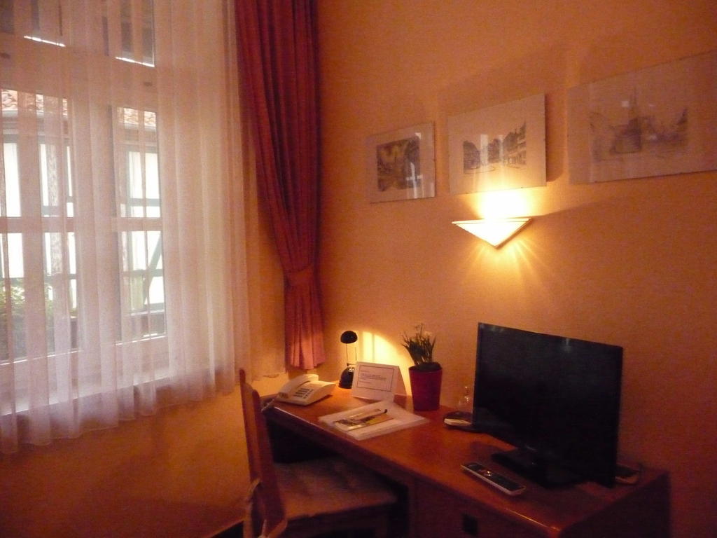 Hotel Am Grudenberg Χάλμπερσταντ Δωμάτιο φωτογραφία