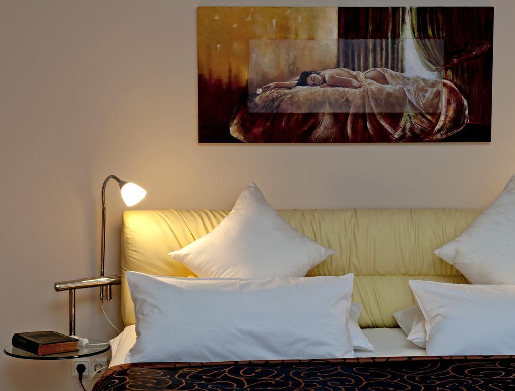 Hotel Am Grudenberg Χάλμπερσταντ Δωμάτιο φωτογραφία