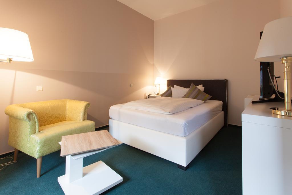 Hotel Am Grudenberg Χάλμπερσταντ Εξωτερικό φωτογραφία