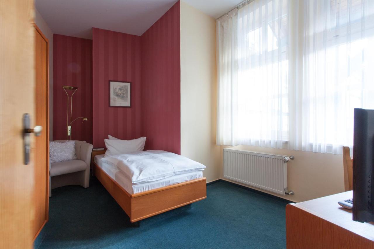 Hotel Am Grudenberg Χάλμπερσταντ Εξωτερικό φωτογραφία