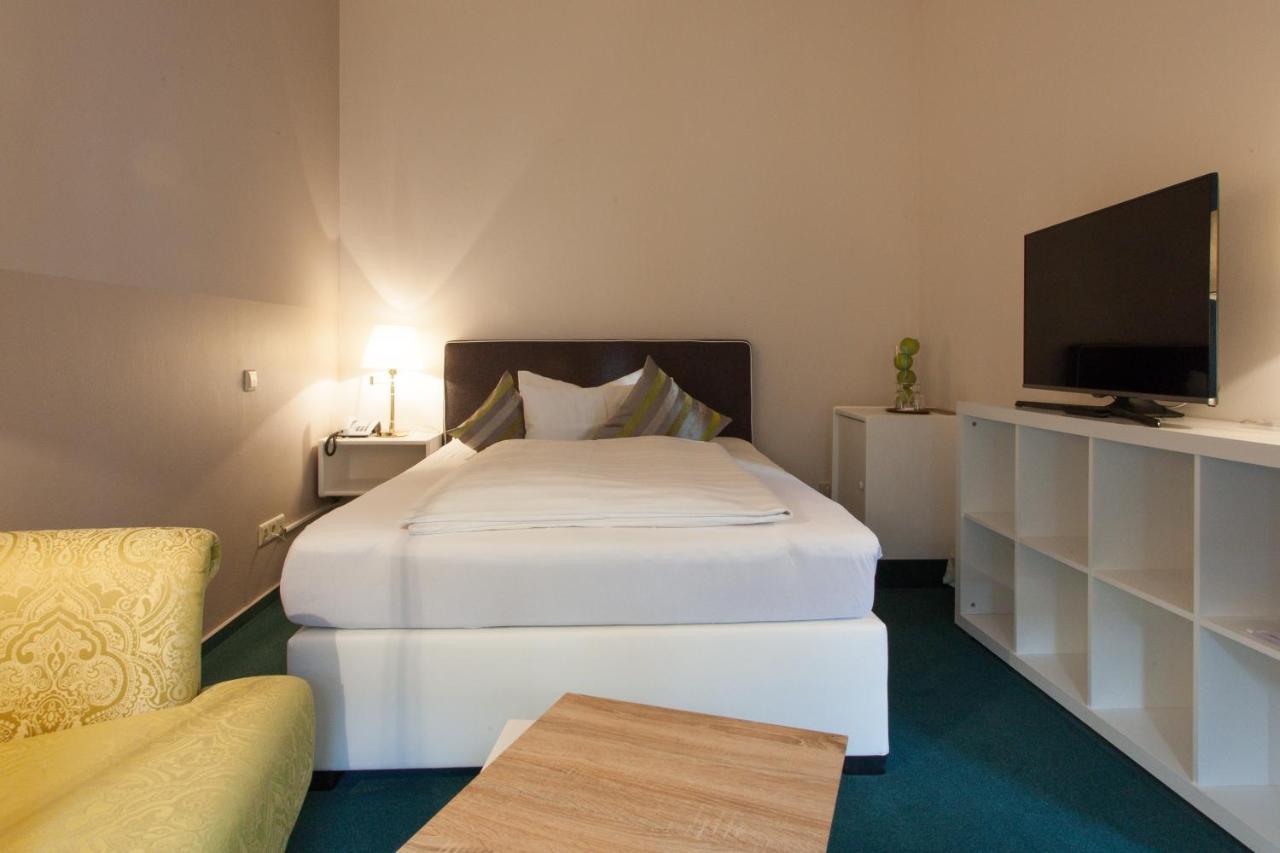 Hotel Am Grudenberg Χάλμπερσταντ Εξωτερικό φωτογραφία